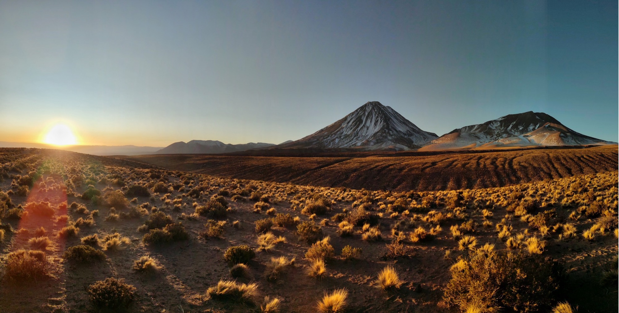 Entardecer diante do Licancabur